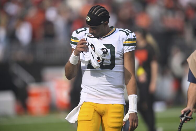 Andre Szmyt's 55-yard field goal as time expires rallies Browns to 13